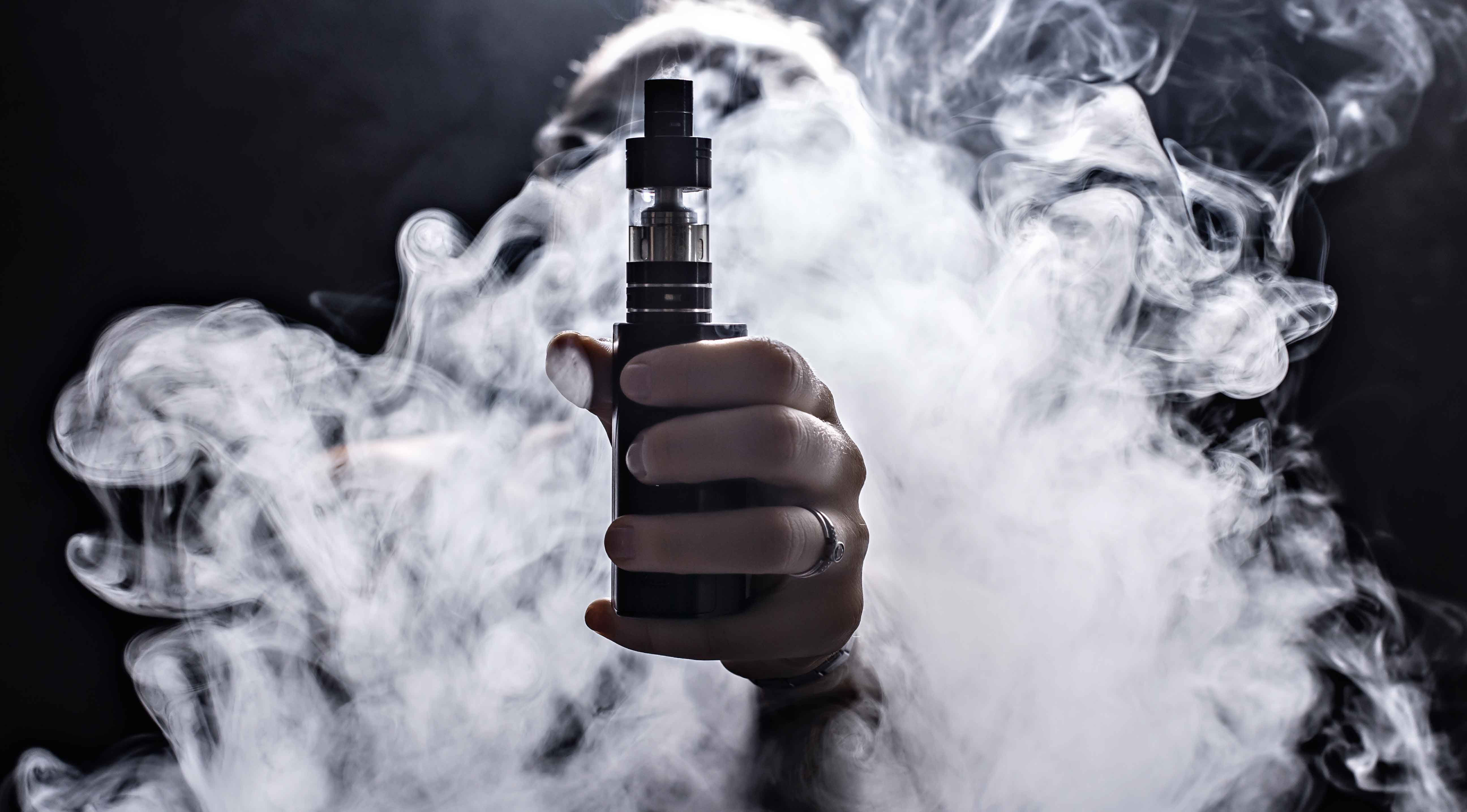 Does vaping make your teeth yellow?